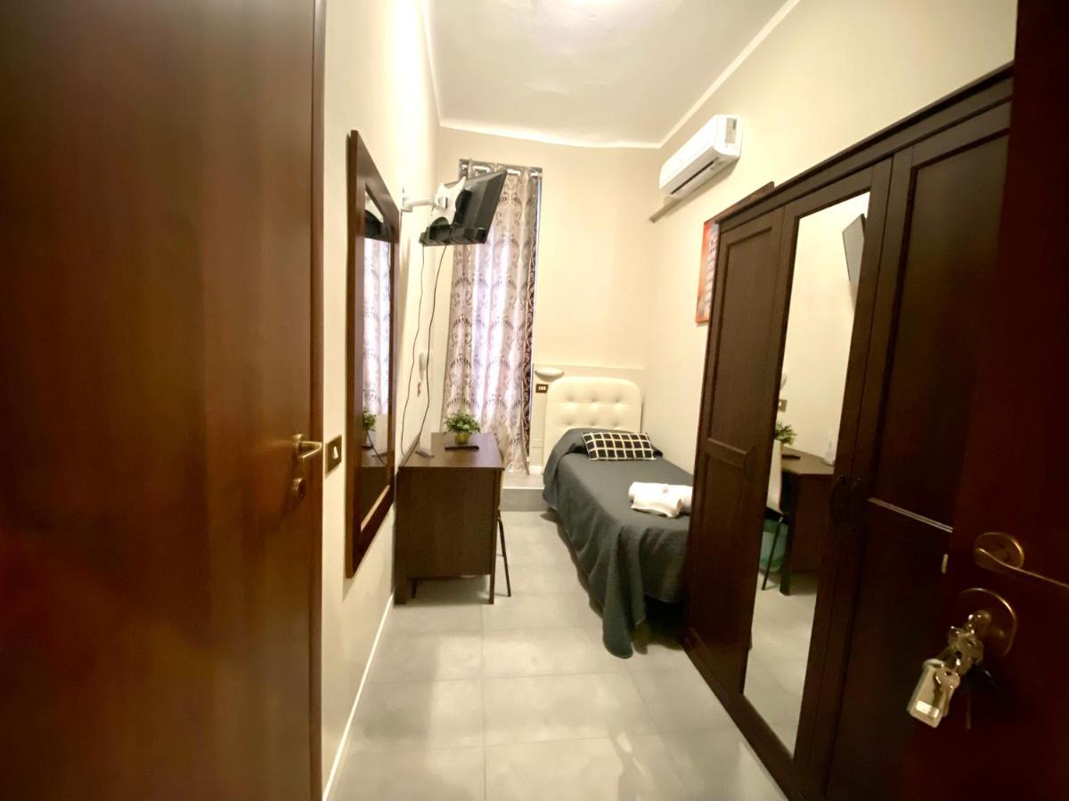 Carlo Goldoni Hotel Milánó Kültér fotó
