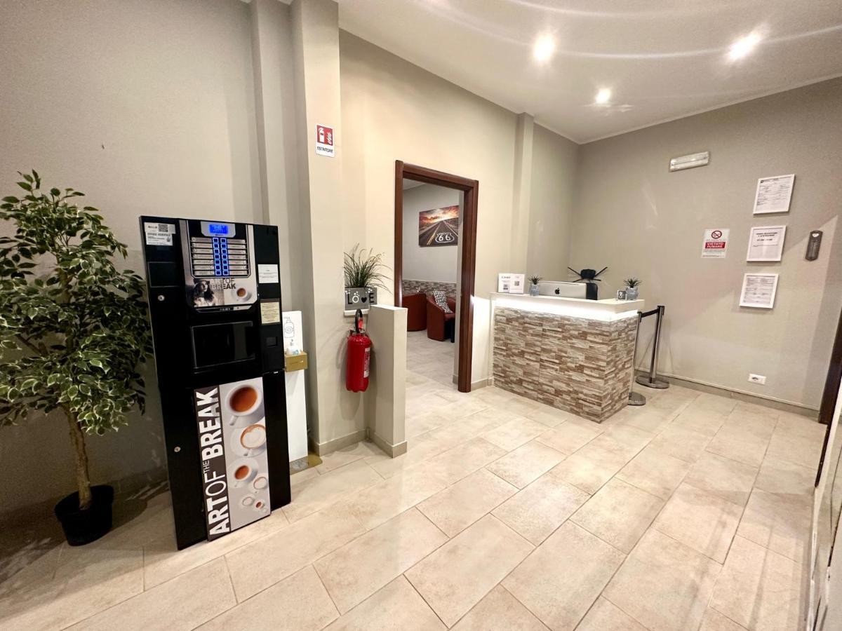 Carlo Goldoni Hotel Milánó Kültér fotó