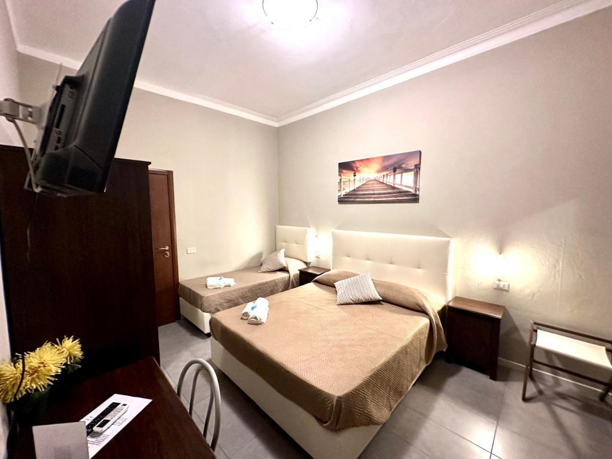 Carlo Goldoni Hotel Milánó Kültér fotó